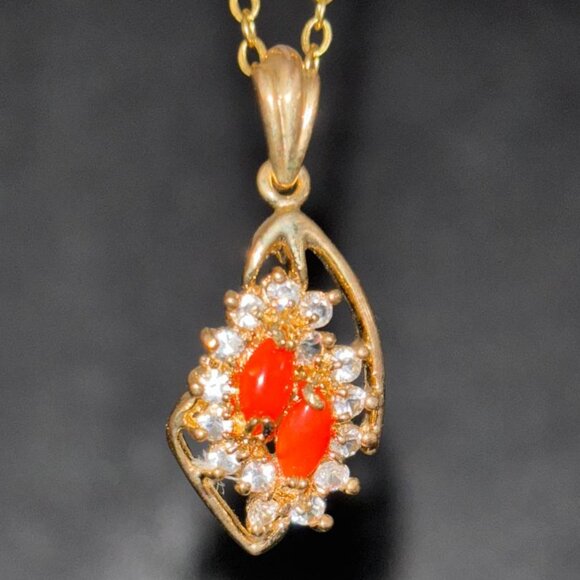 Vintage Agate Pendant Necklace, Dolphin Ore 18K Gold Electroplate - Picture 1 of 6